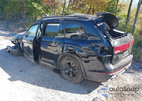 2024 Volkswagen Atlas 2.0T Peak Edition Se W/Technology from USA, damaged, VIN 1V2CR2CA6RC540188
